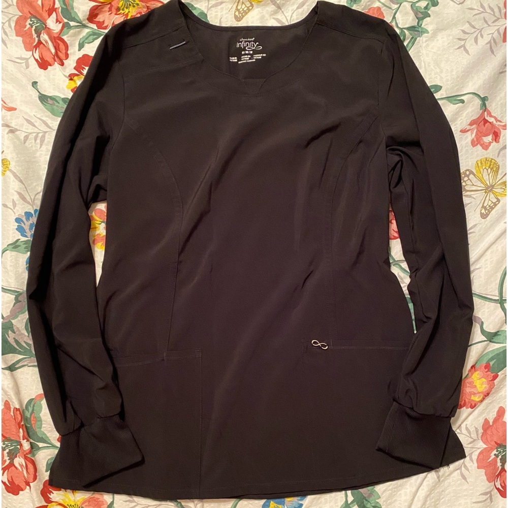 Cherokee Infinity Scrub Top
